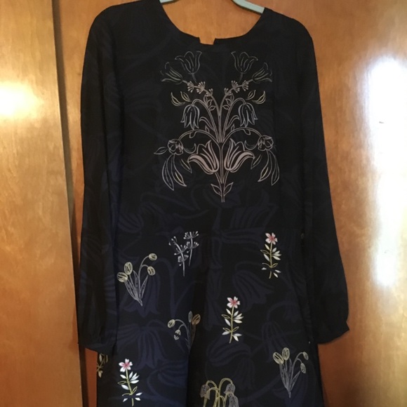 Loft dress, long-sleeve - Picture 1 of 2